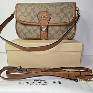Coach Signature Canvas Turnlock Crossbody Bag in Brown/Tan